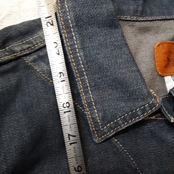 Levi's Trucking Denim Women's size M Dark Blue Washed Jean Jacket - Picture 11 of 12